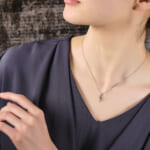 婚約ペンダント作品：夜空の試着イメージ