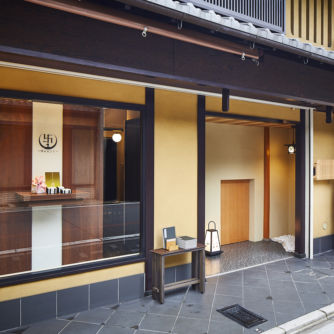 ご遠方より、年末年始に婚約指輪や結婚指輪を