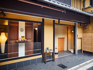 萬時 京都祇園本店